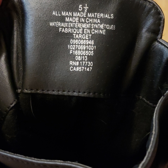 Black heeled boots - Picture 4 of 4